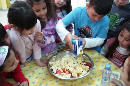 [φρουτοσαλάτα+005.jpg]