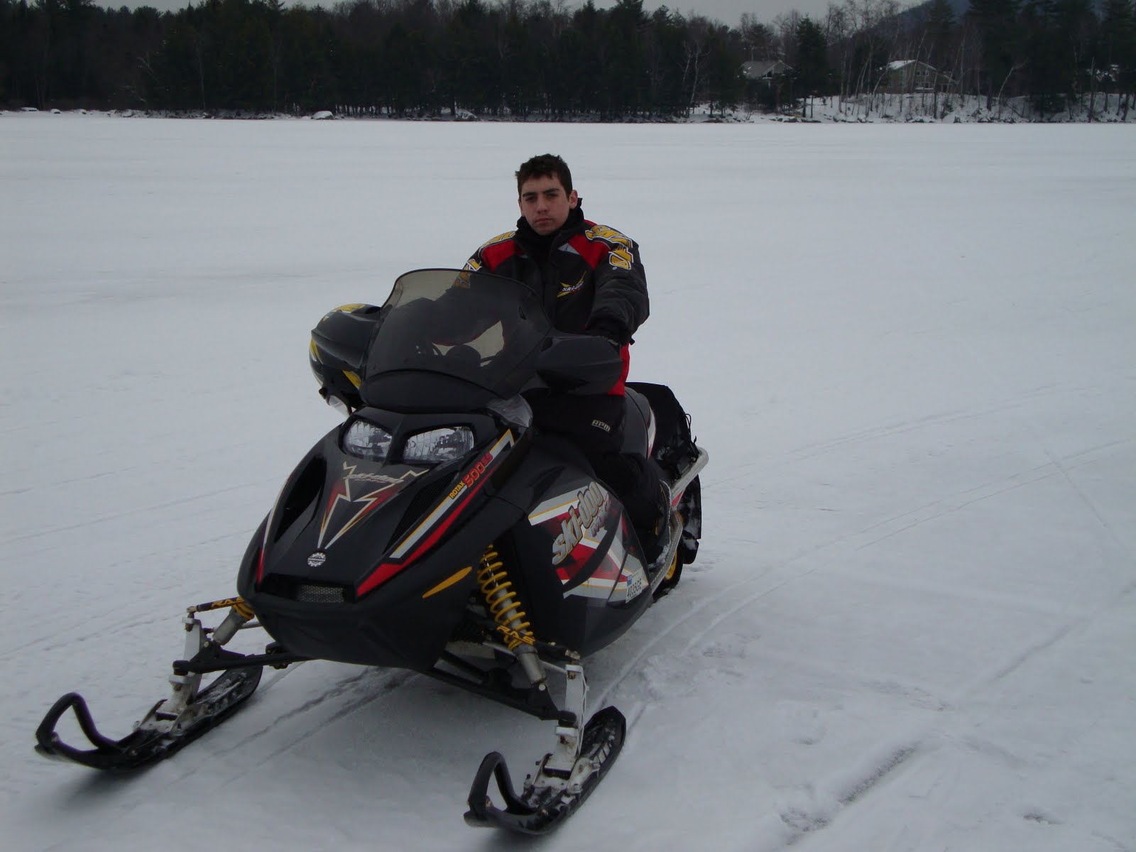 [snowmobiling+005.JPG]