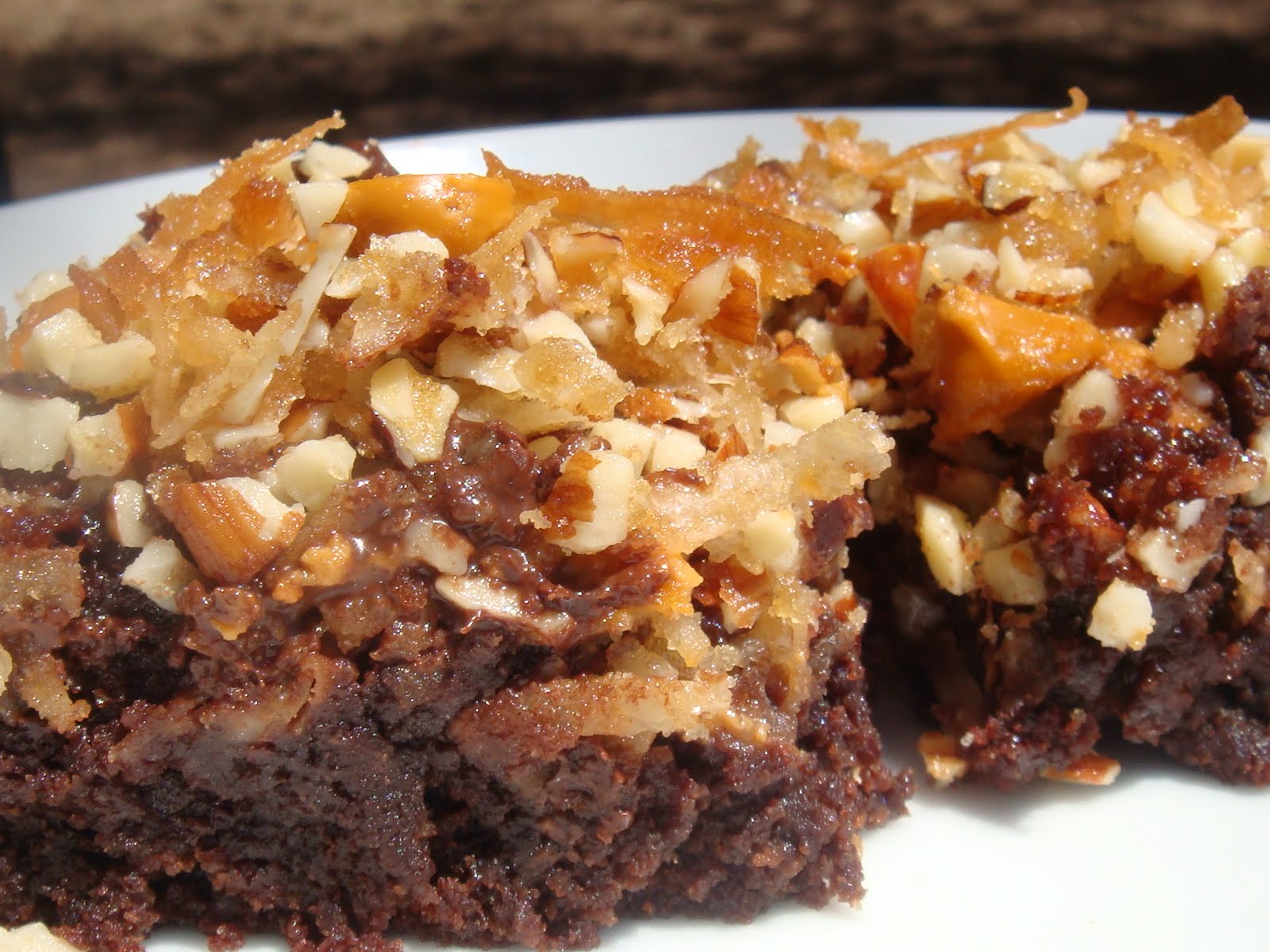 Bake a holic CoconutAlmondCrusted Brownies