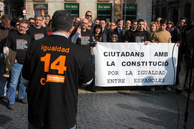 [constitucio5.jpg]