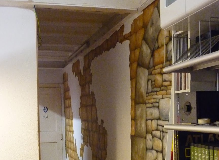 Araceli Plata: Pintura mural. Reproducción pared de piedra