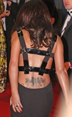 Cheryl Cole gets a new tattoo