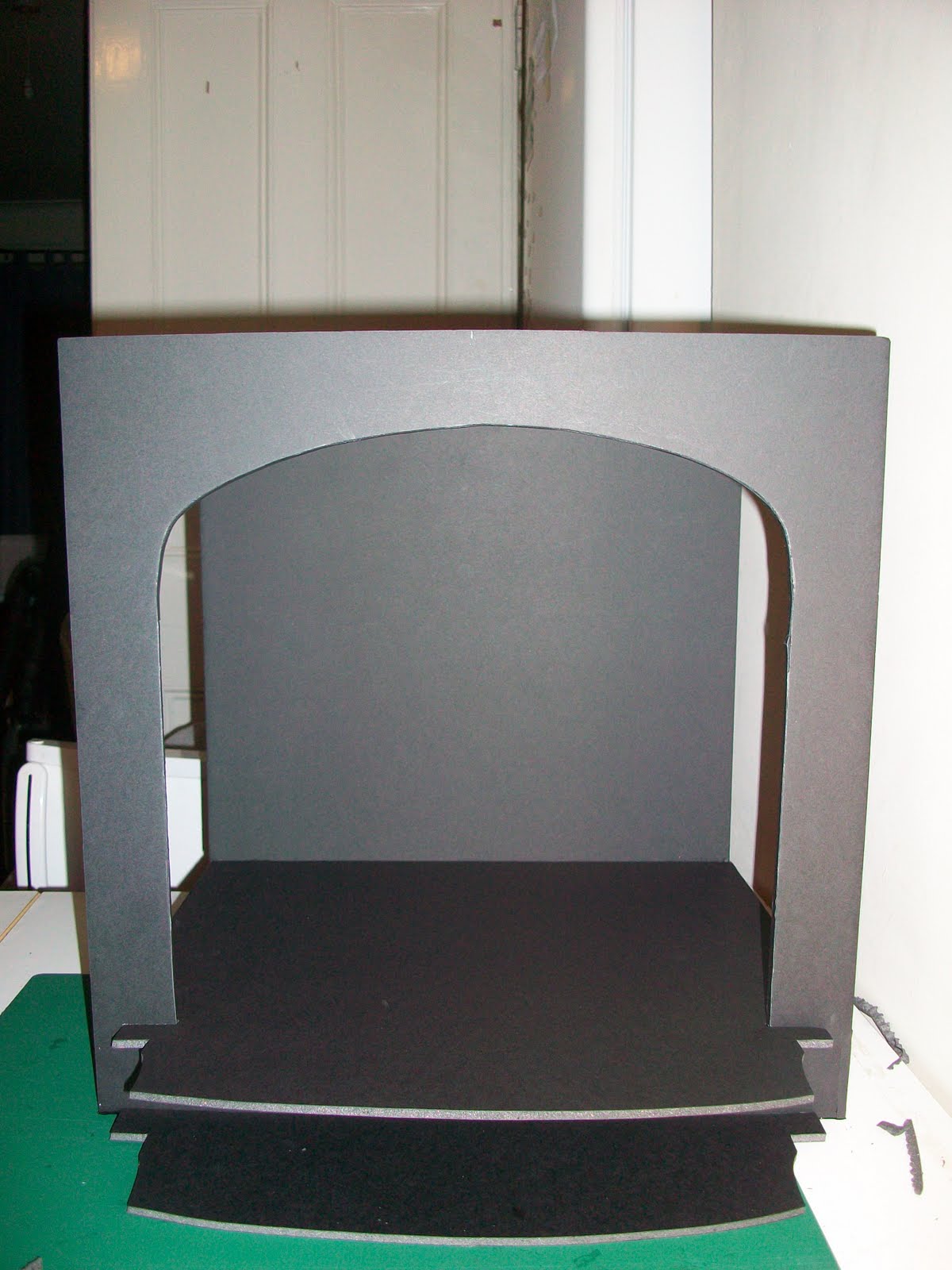 Narrative & Genre: Ashputtel: The Theatre Model Box.