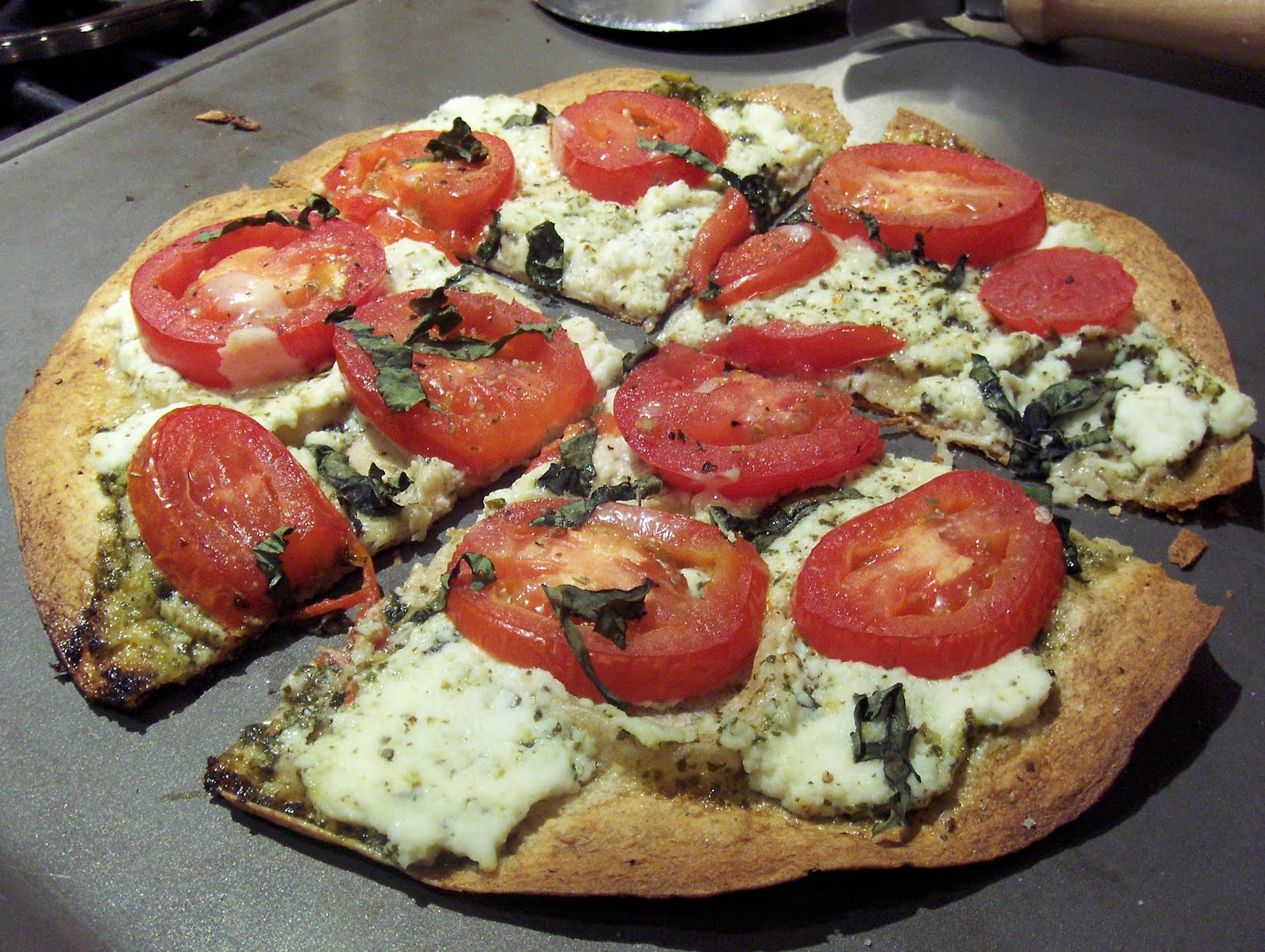 Chicken on the Green Tortilla Pizza