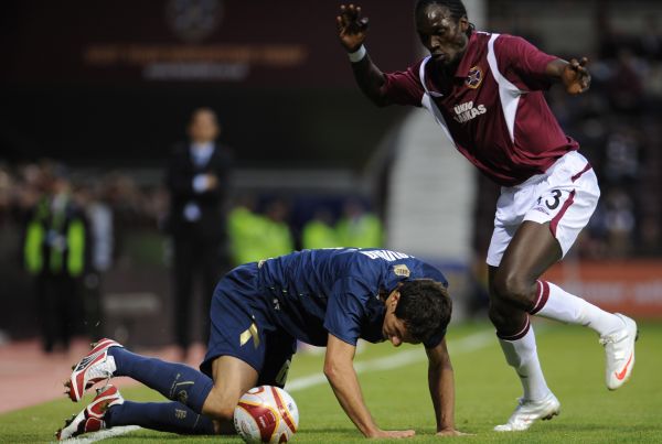 [LovrenObueHeartsDinamoCropix555V.jpg]