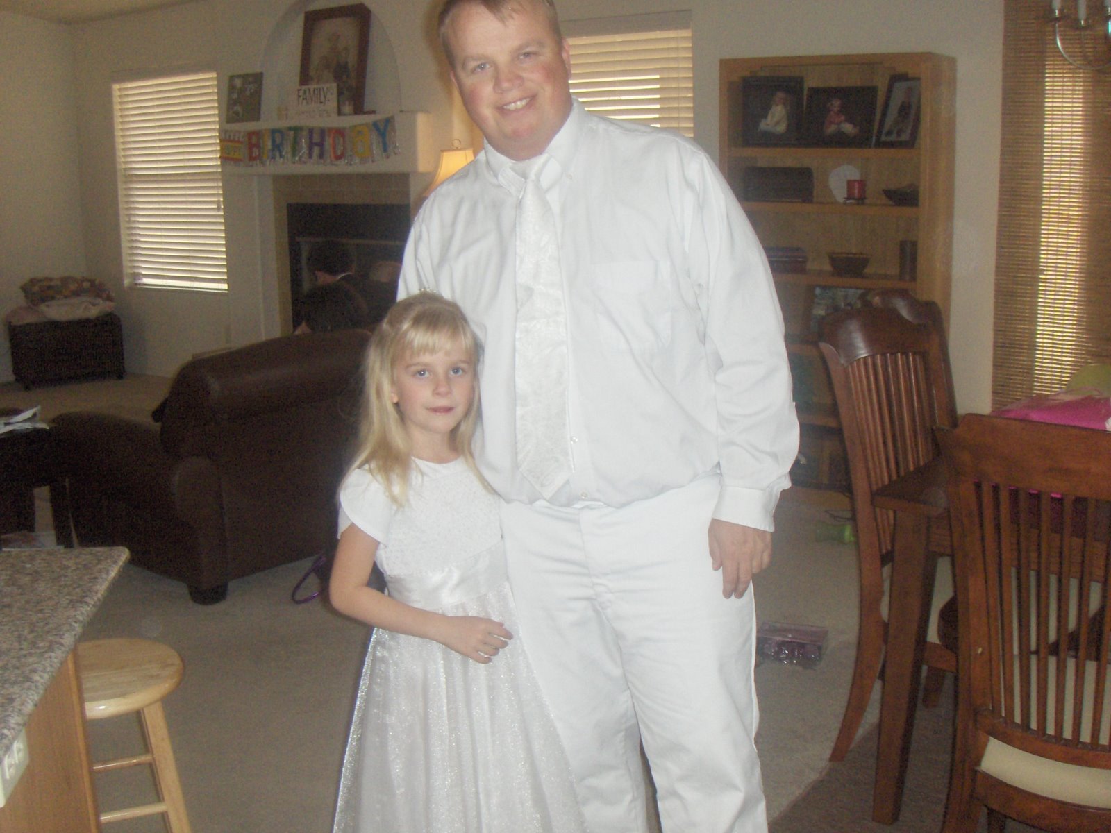 [Hallie_baptism_daddy_Hallie_Jan08.JPG]