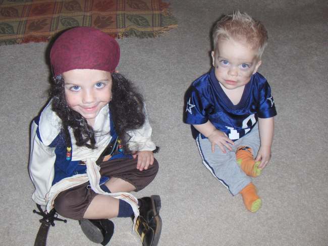 [Halloween_07_Ben_Lucas.jpg]