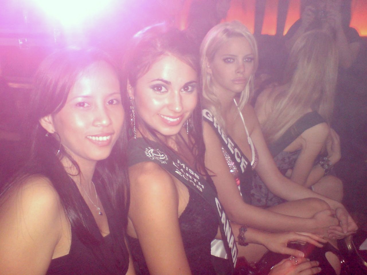 [2994286031_45c878796d_o.jpg]