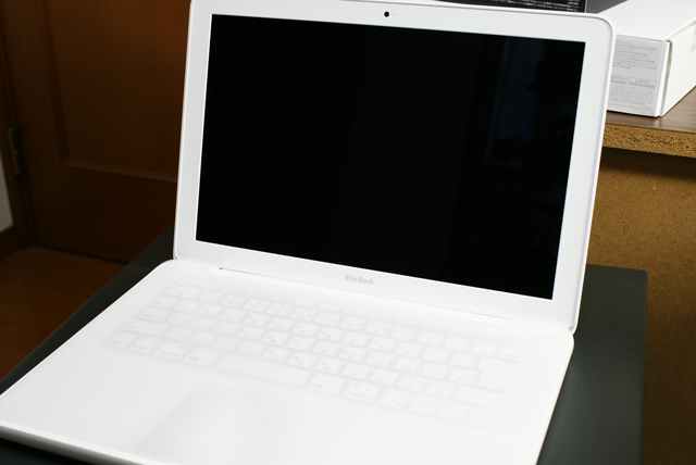 [MacBook-06.png]
