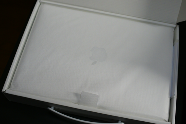 [MacBook-04.png]