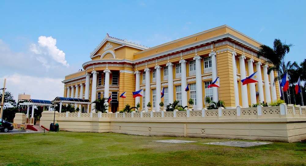 The Historic Lingayen Capitol Grounds Where to go? What to do in the