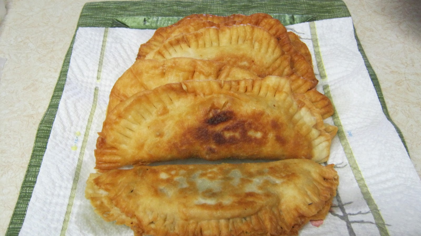 "Nuestra Cena"...Vegan Cuisine with a Latin Flavor "Pastelillos