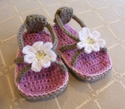 moda trend 2011 marka giyim yeni sezon kadin kiz bebek farkli ayakkabi modelleri