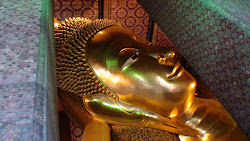 Tête du Bouddha couché du Wat Pho