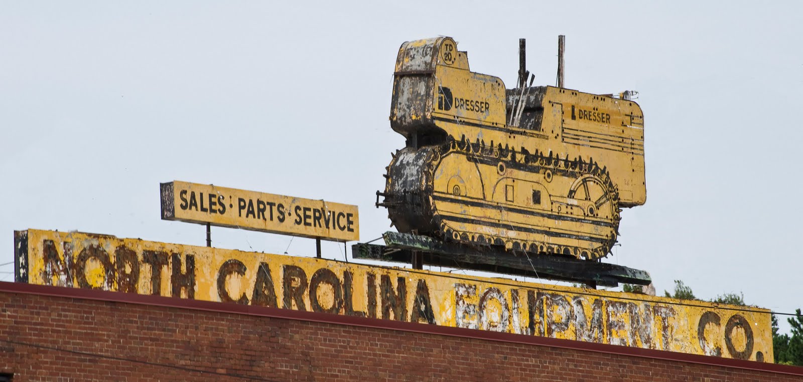 IH Dealership Building's Post your Pictures General Chat Red Power