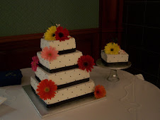 Daisy Wedding Cake w/ 1st anniversary cake