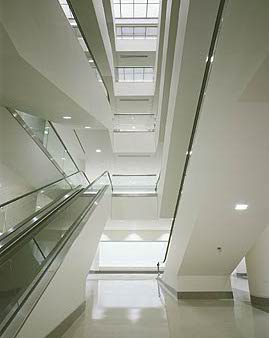 [Schindler10APR01-+Escalators1stFloorWedge+1+is+now+occupied.+Pentagon+tenants+are+pleased+with+modern+amenities+like+the+escalators+elevators+and+climate+controlled+offices.jpg]