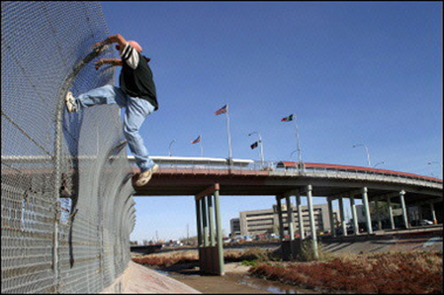 [borderfence.jpg]