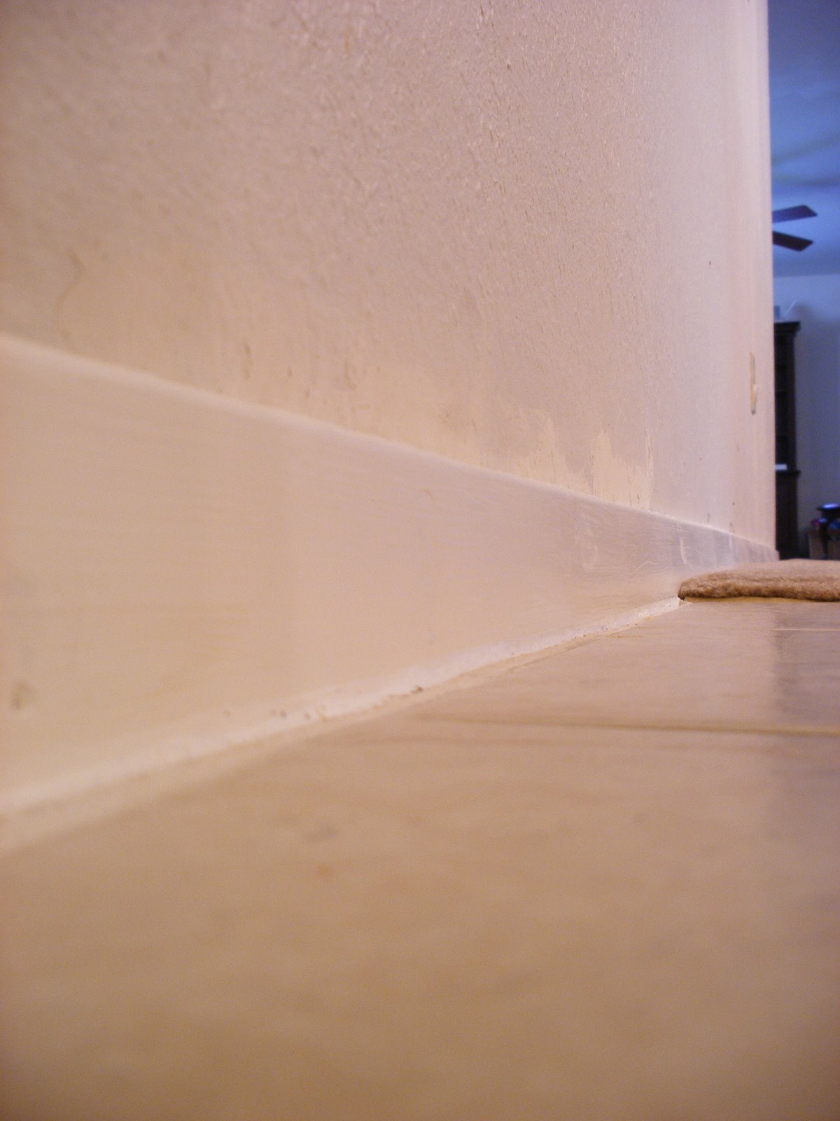 [Baseboard2.JPG]