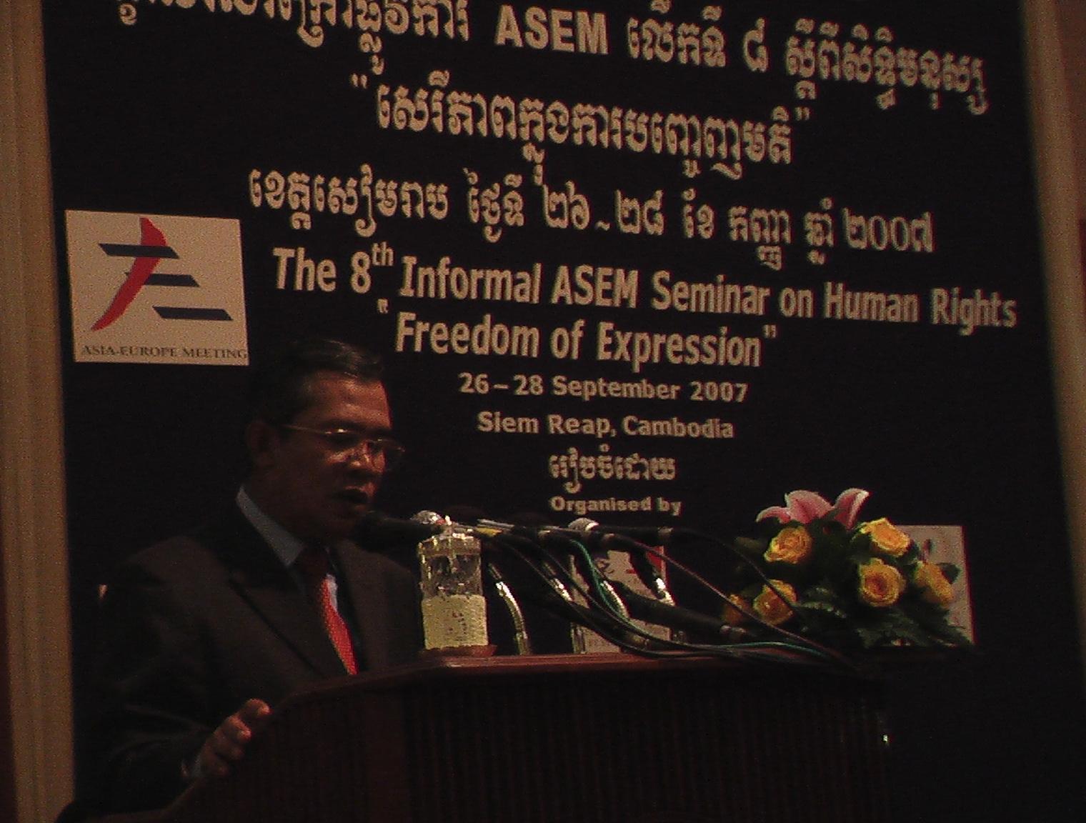 [Hun+Sen.JPG]