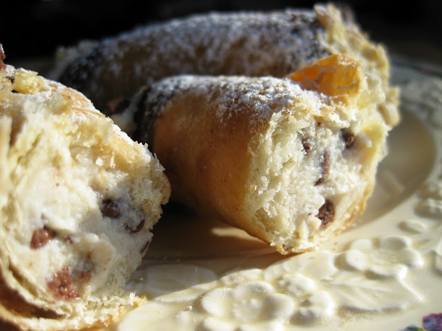picture of cannoli shell recipe and cannoli filling recipe