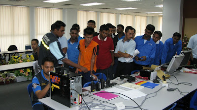 ilppenang3 Amateur Radio Talk At ILP Nibong Tebal, Penang