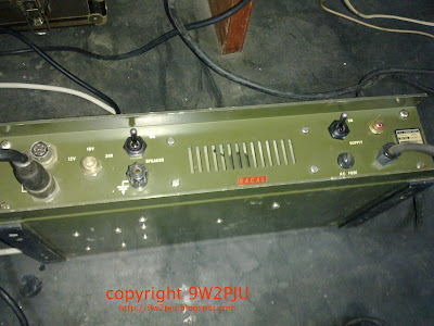 22122009007 Classic Military Grade Radio