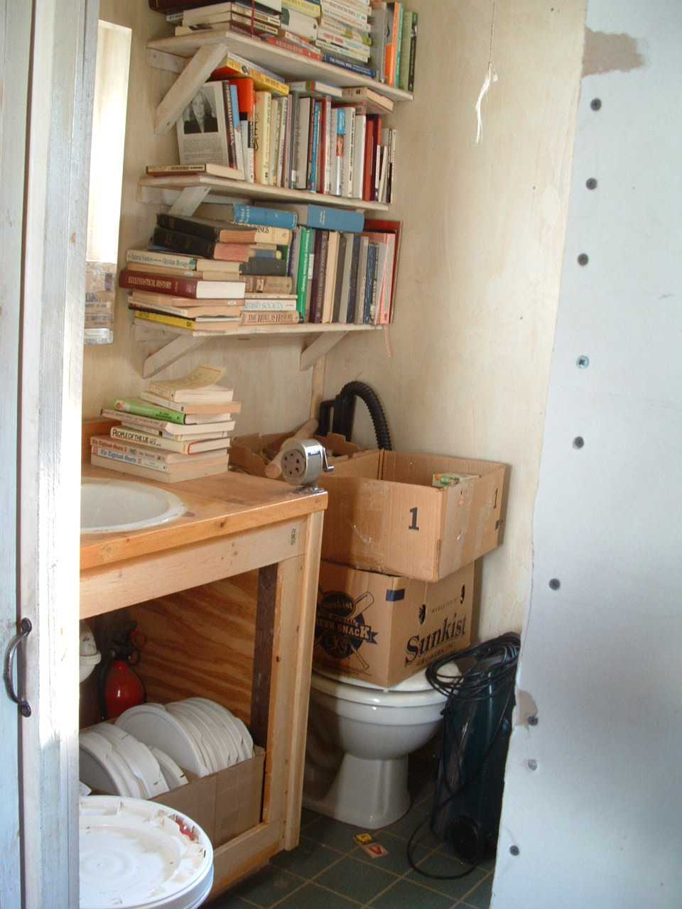 Rural Revolution My canning closet is complete!