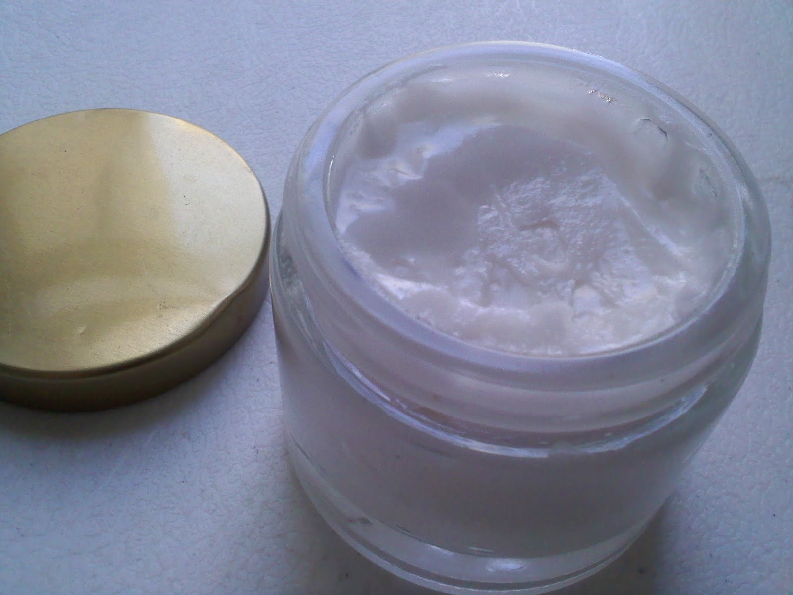 The Healthy Family Chronicles Coconut oil deodorant