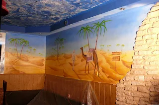 Malowidło ścienne w barze, malowanie obrazu na ścianie w klubo-kawiarni, mural 3