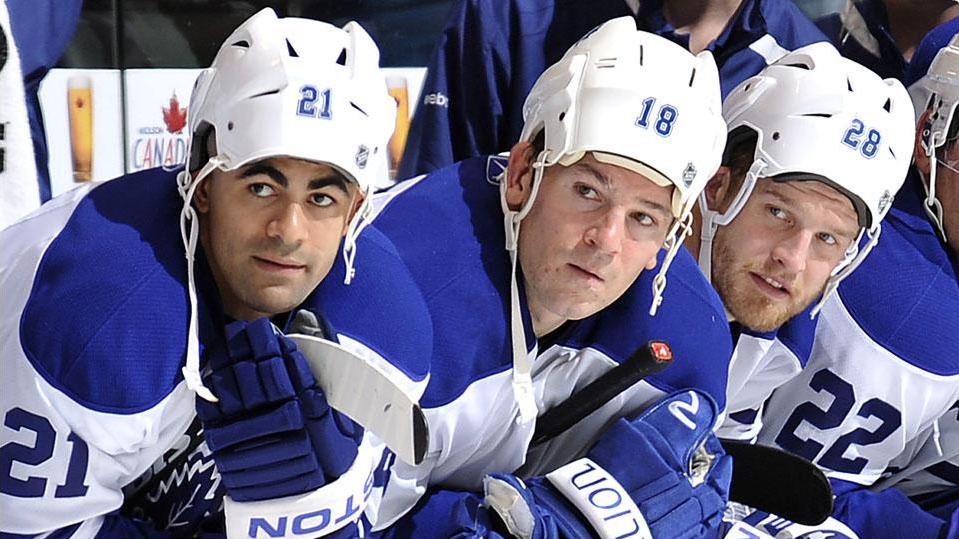 2009-11-21-Toronto-wear-helmets-backwards.JPG