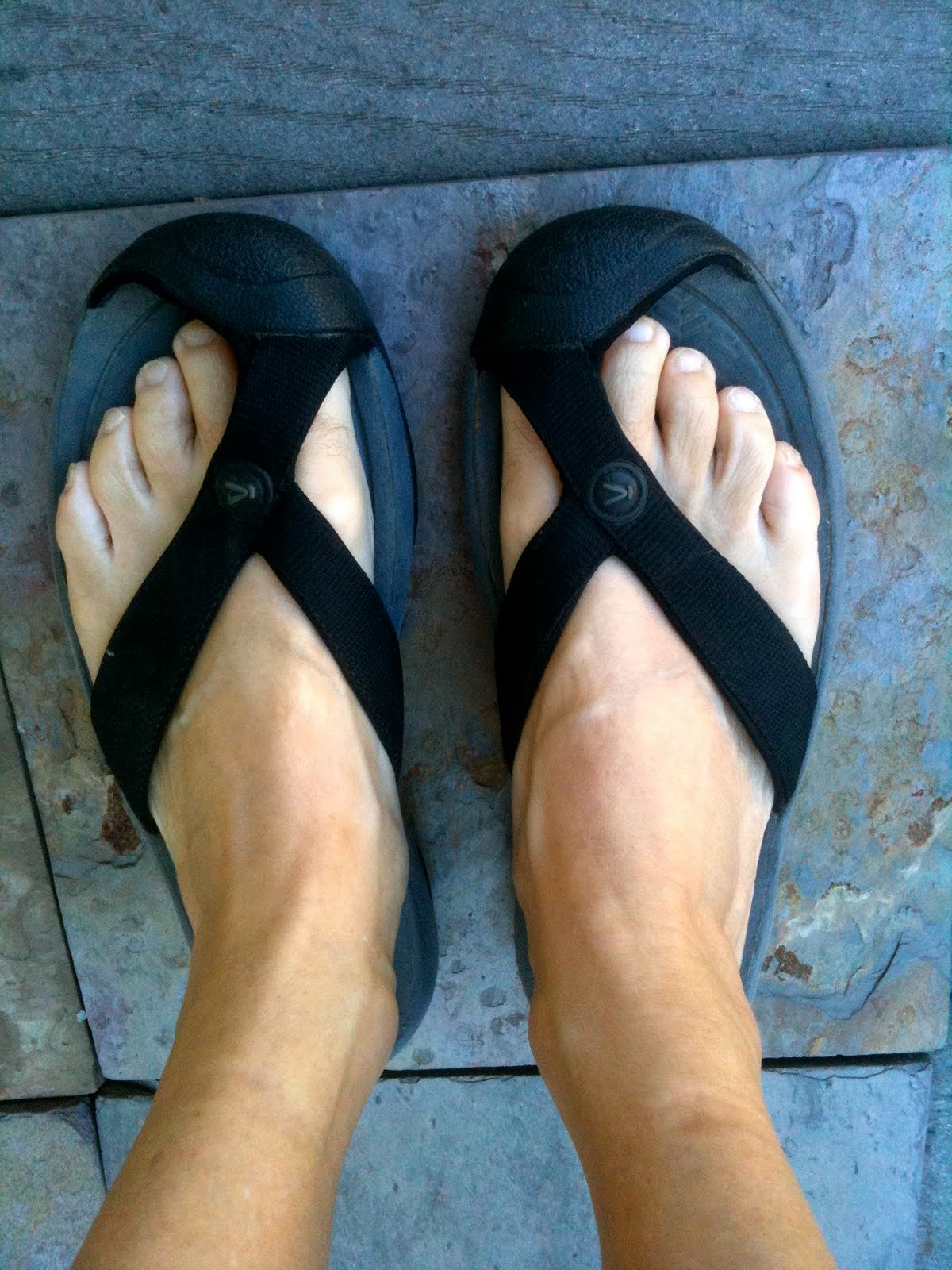 toe covered flip flops
