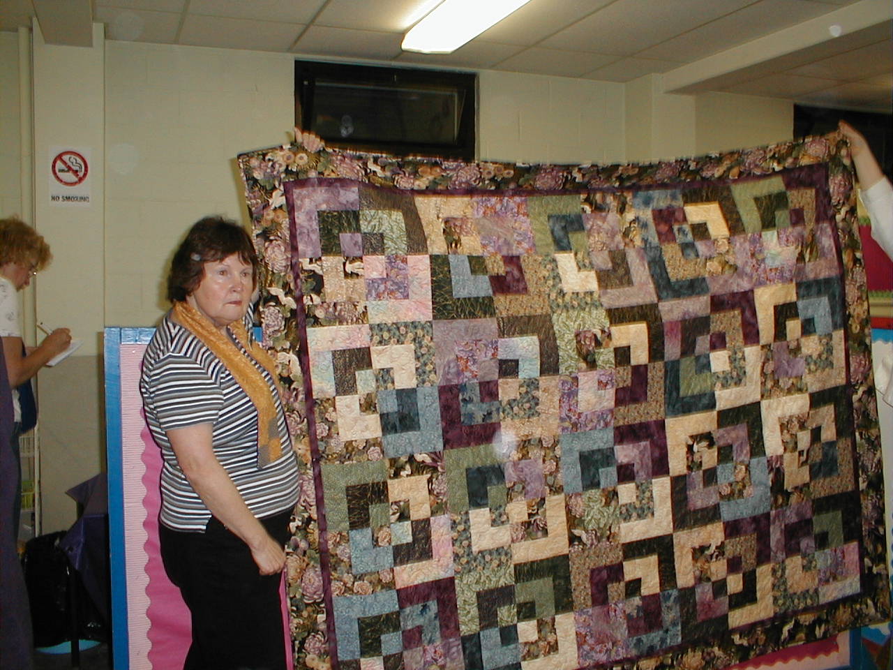 [lfqg+elaine+t+winner.JPG]