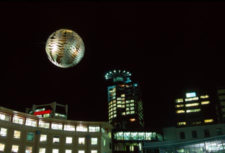 [Neil+Dawson+Globe2.jpg]