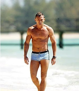 Daniel+craig+casino+royale+beach+scene