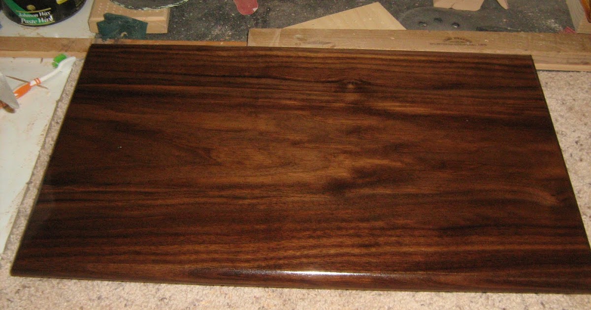 Splinters Woodworks Custom Walnut Cutting Board