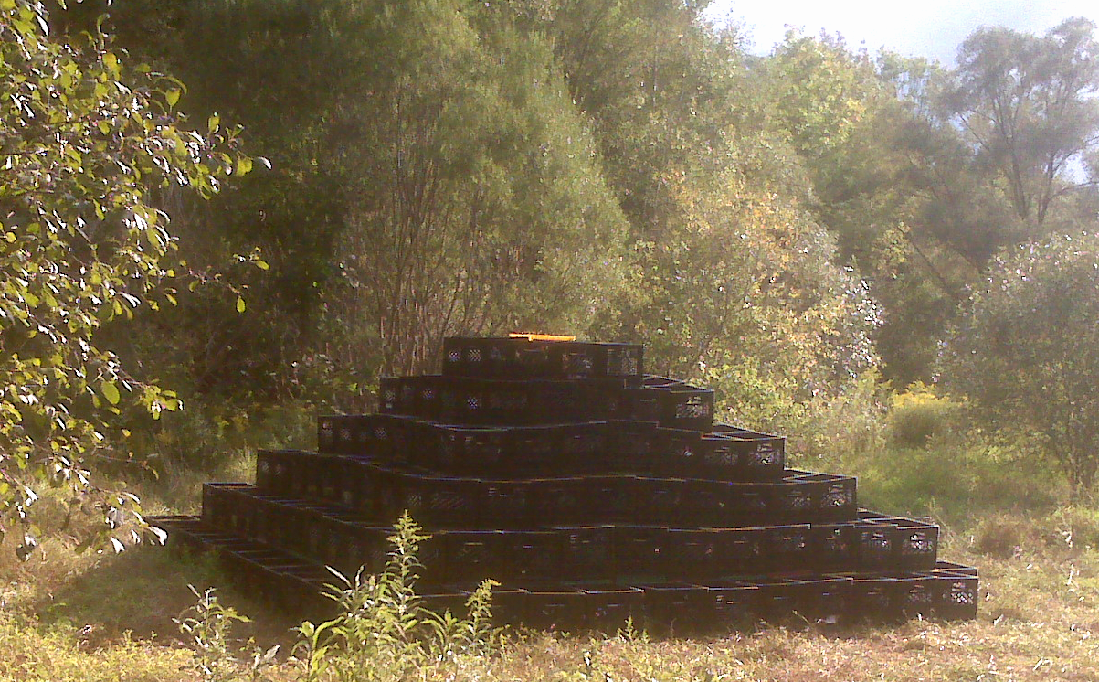 plastic-crate-pyramid.png