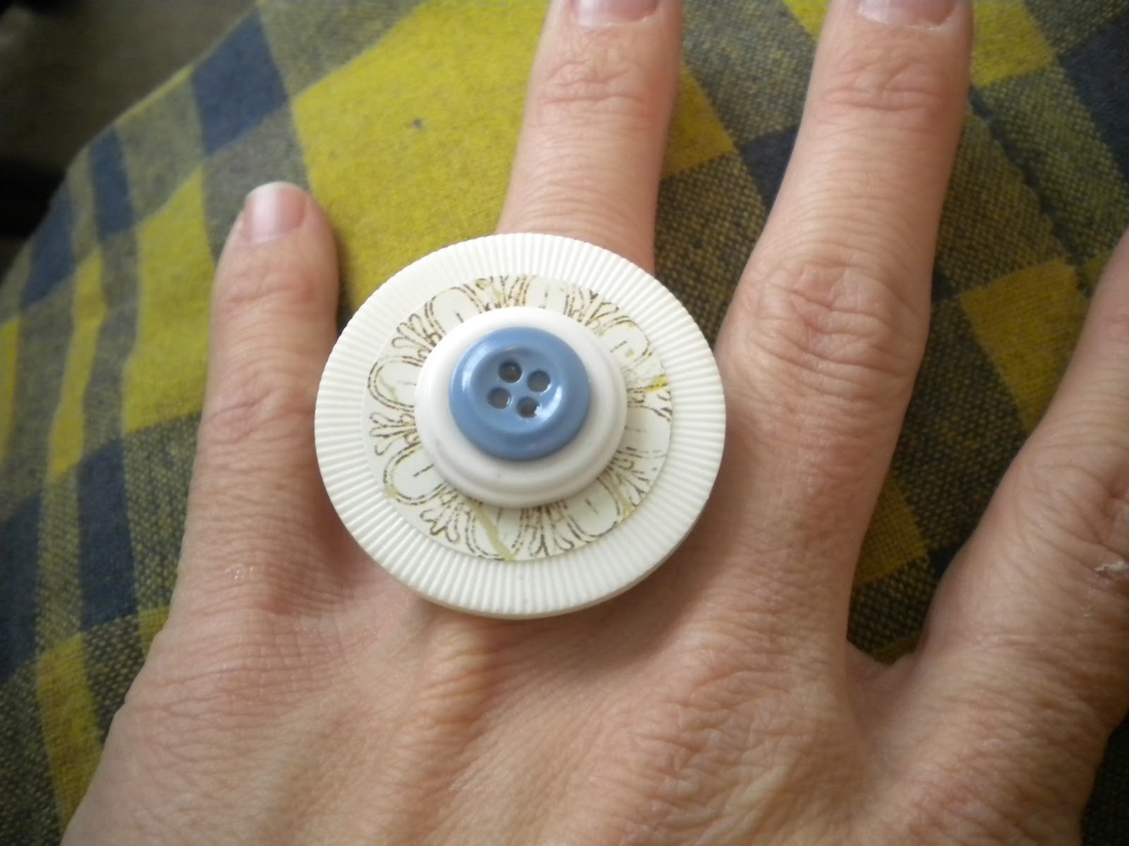 Poppies at Play Poker Chip Rings