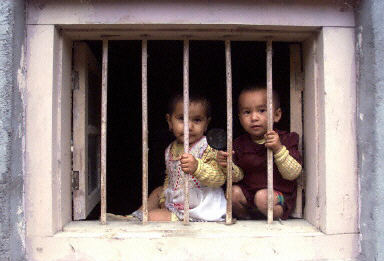 [2004-7-30-uighur-kids.jpg]
