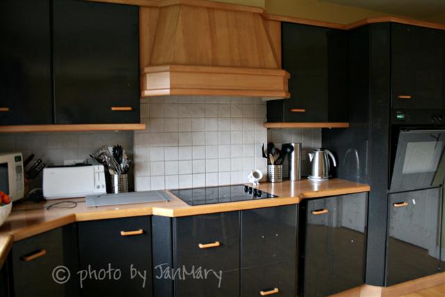 [old+kitchen+cooker+4w+(Small).jpg]