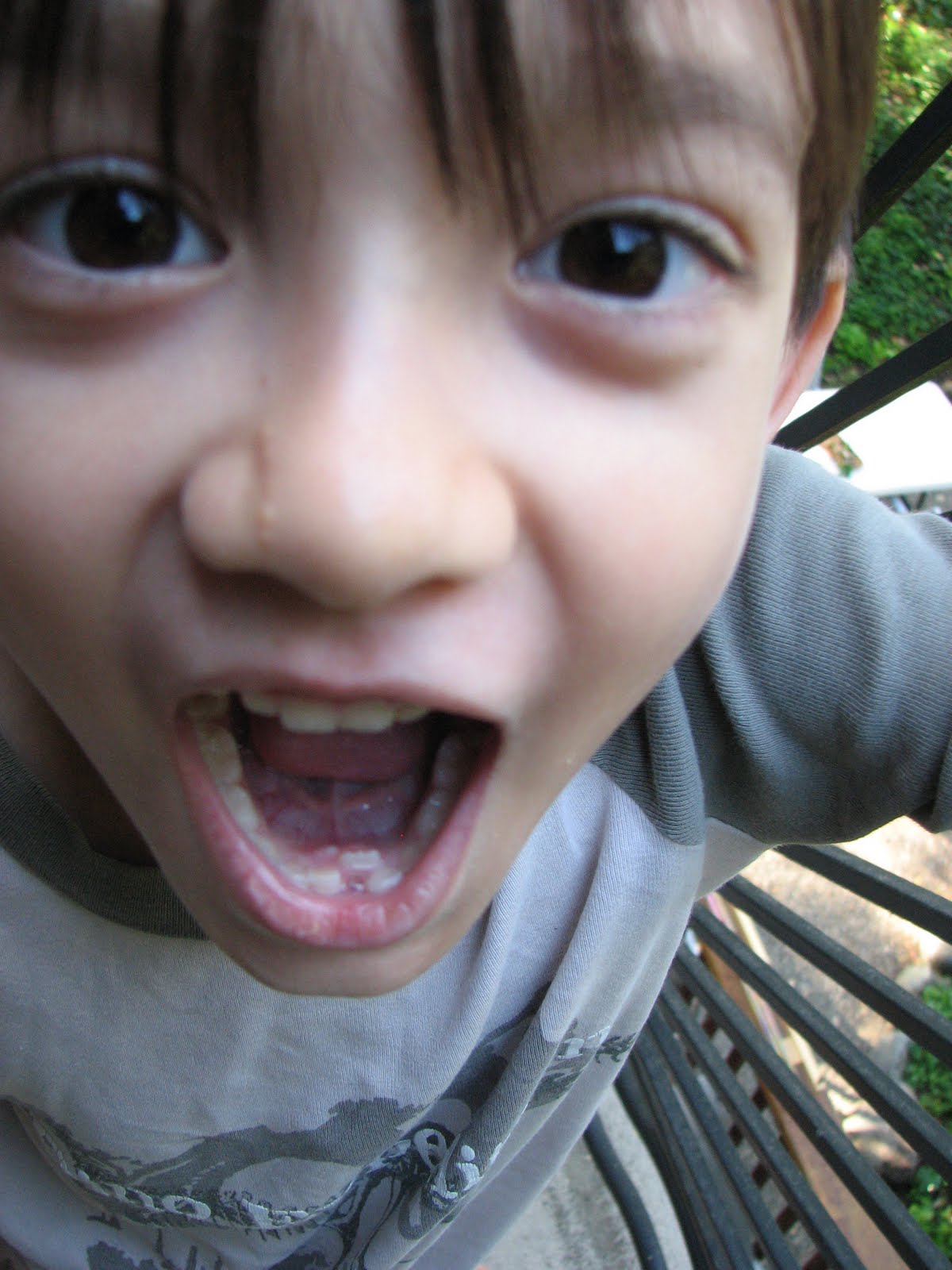 [Wilson+Loses+His+First+Tooth+003.jpg]