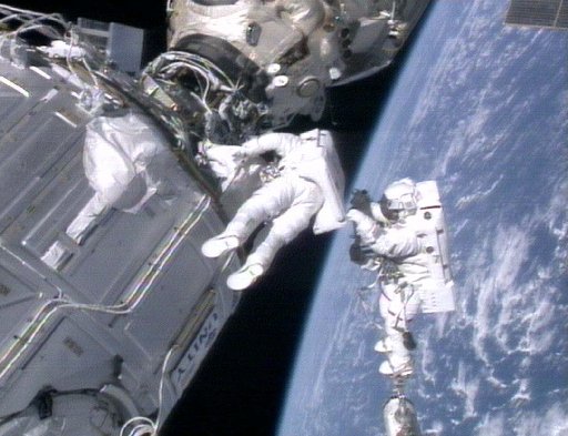 [SPACE+STATION.JPG]