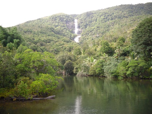 Cascade de Tao - Cote est de la Nouvelle Calédonie