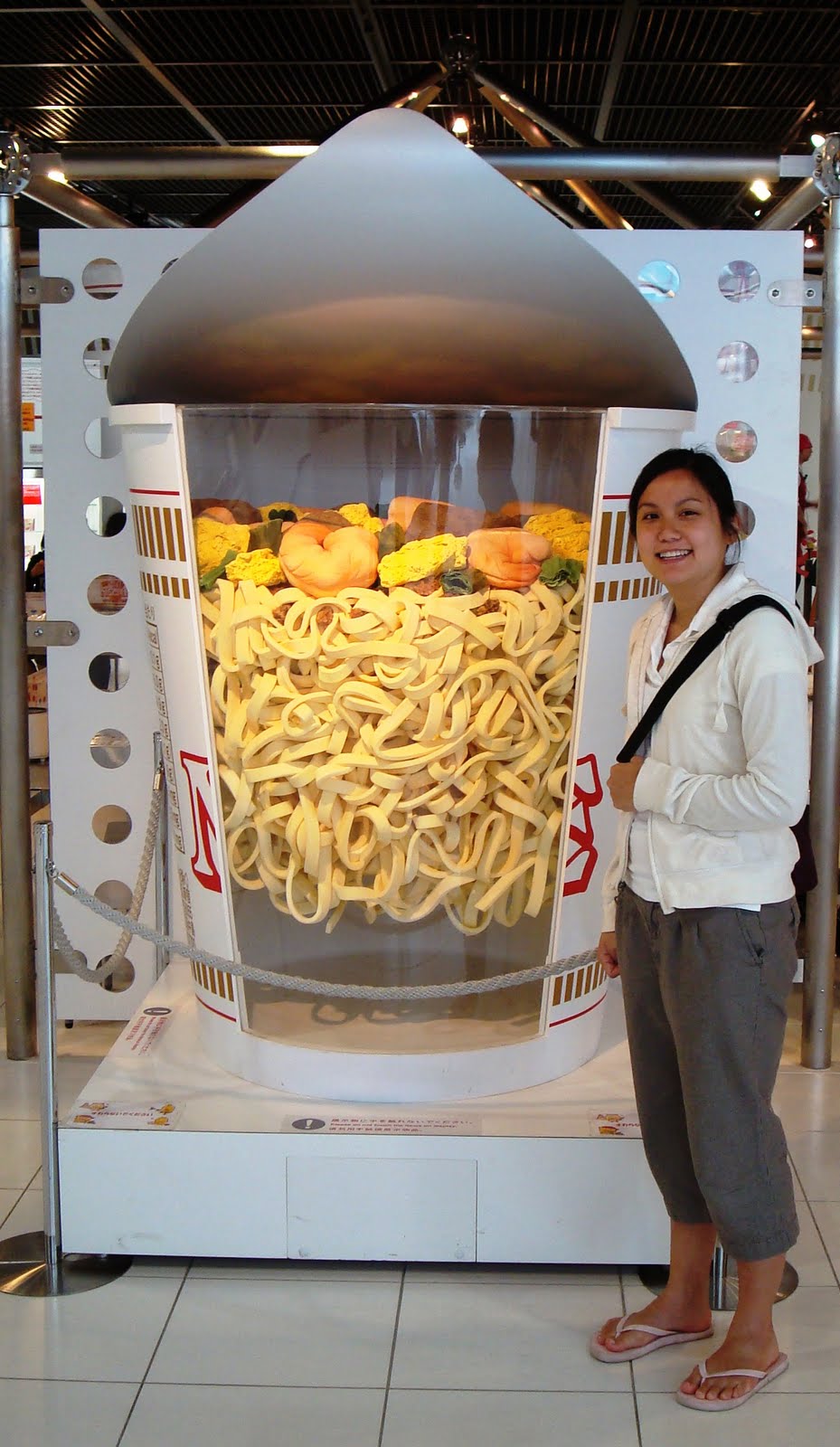 Instant Haute Meal Cup Noodles Ramen with Sugar Snap Peas