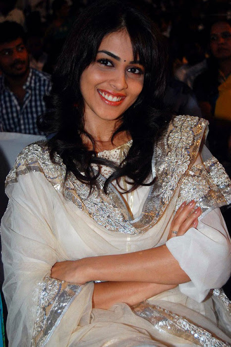 genelia in white dress at a movie launch hot images
