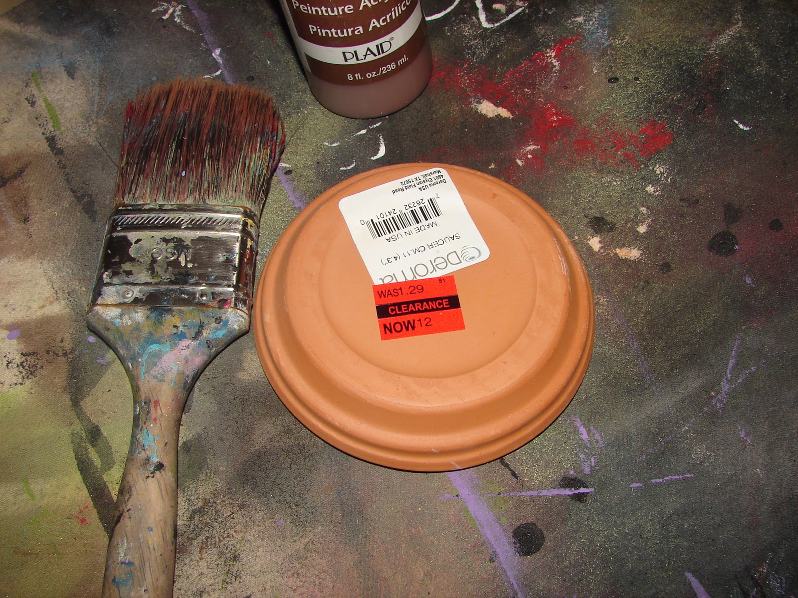 A girl and a glue gun the nativity