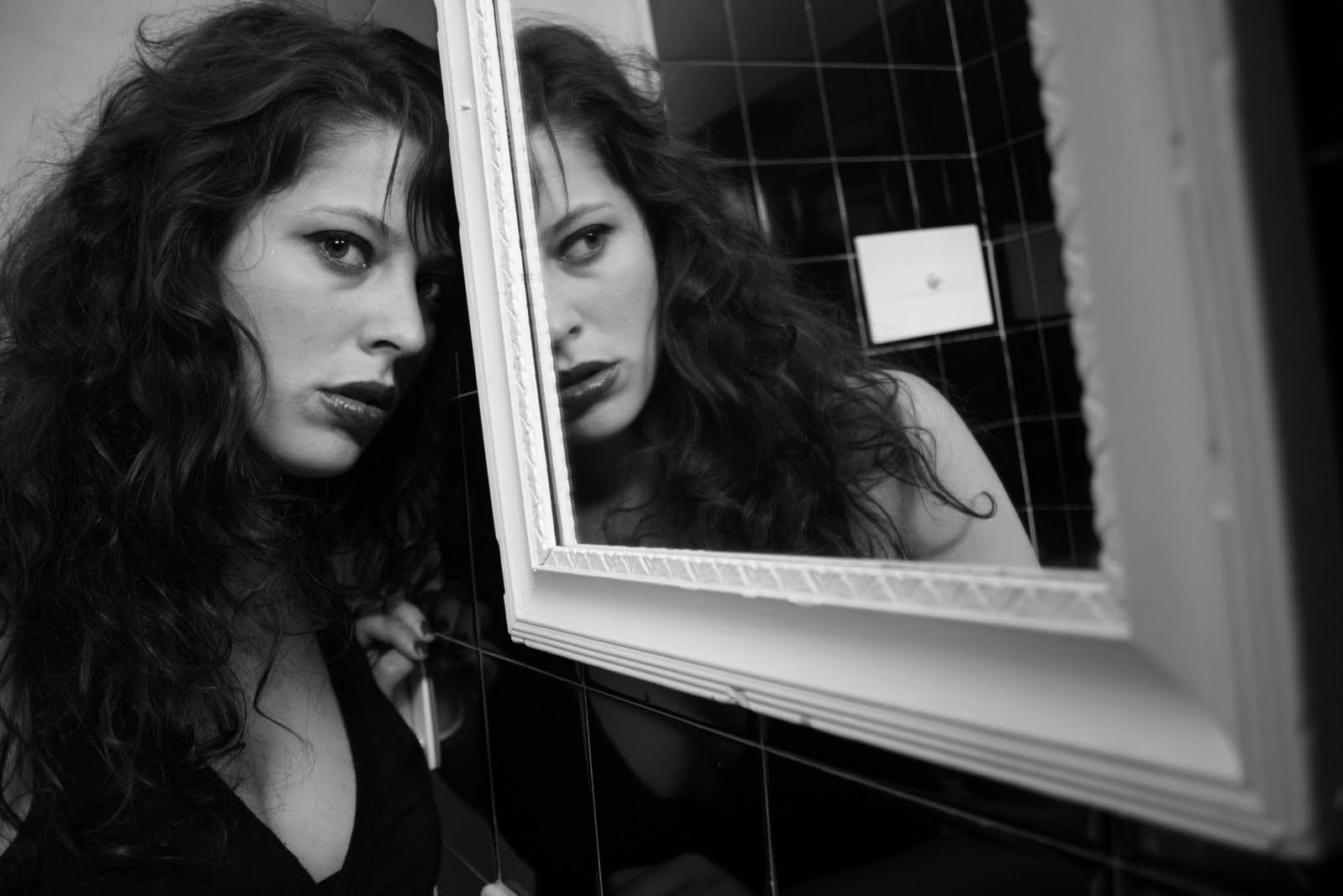 lú: Las mujeres en el baño