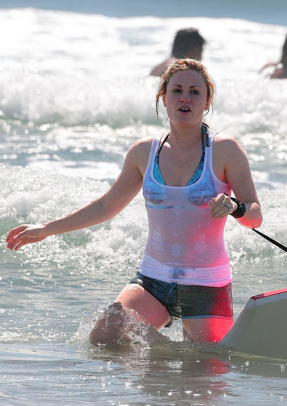 Anna Paquin Bikini Pictures