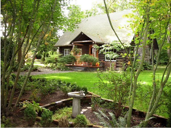 Simple And Serene Living Rustic Cabin Decor