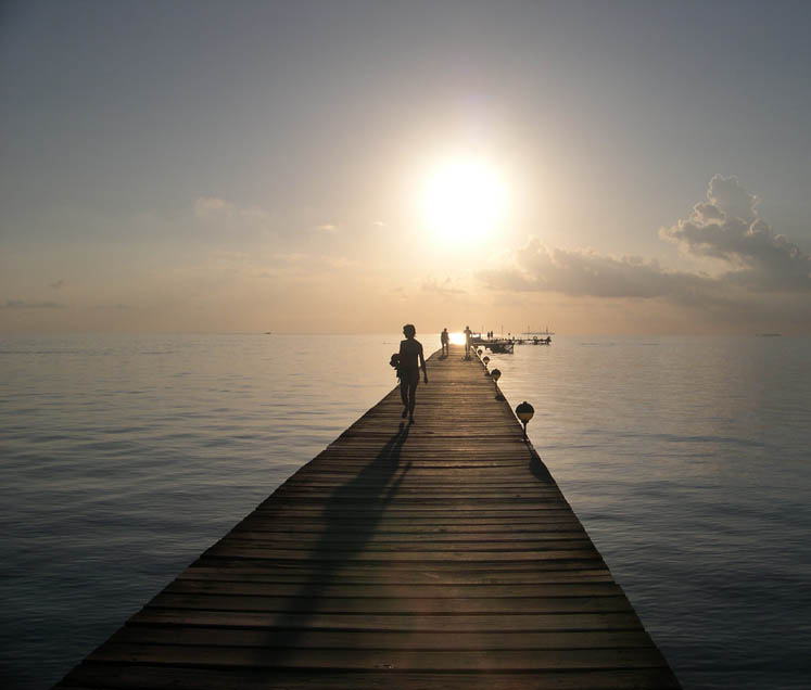 [tranquil-dock-sunrise.jpg]